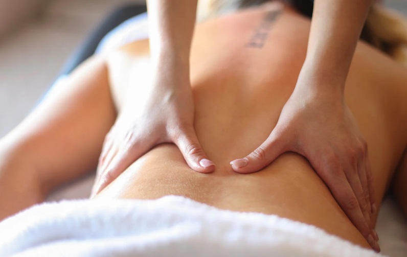 Best Back Massage near me in Stirling 